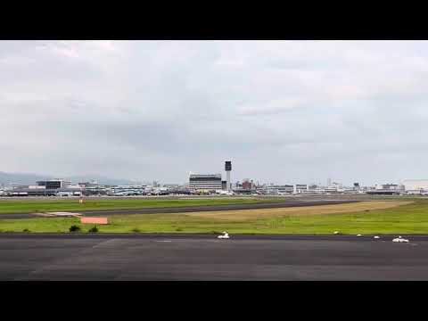 JAL逆ランの機内映像 伊丹空港逆側進入　R14に着陸