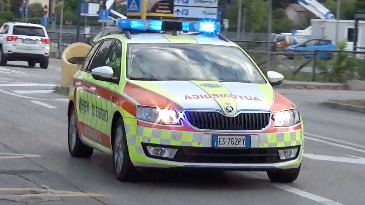 Automedica SUEM 118 Mestre in emergenza - Italian ambulance and ALS car responding