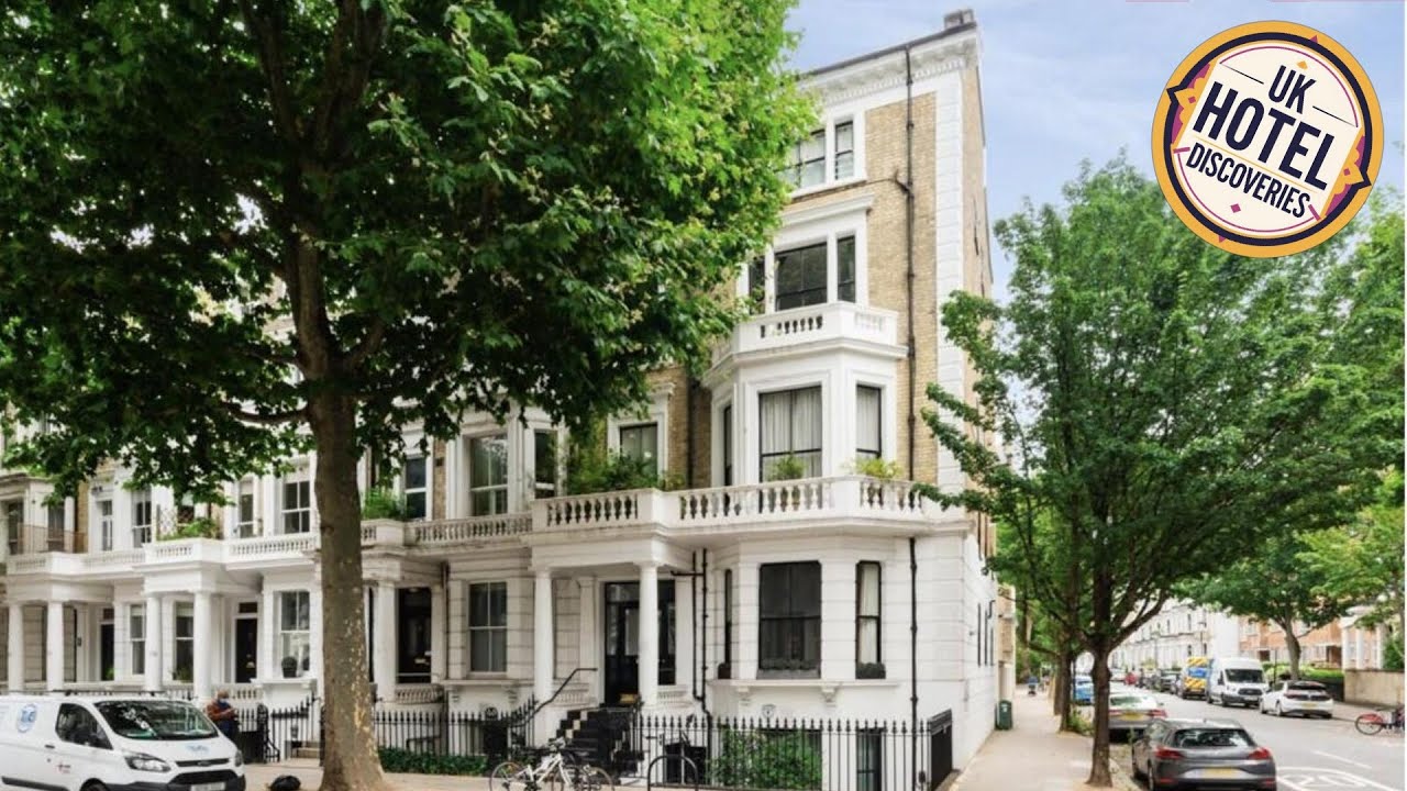 Beautiful 2-Bed, 2 Bathrooms Flat with AC in Zone 1, - Just Minutes Walk to High Street Kensington,