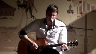 Video thumbnail of "Alen Veziko kontsert Zaalis - I Can't Help Falling in Love with You"