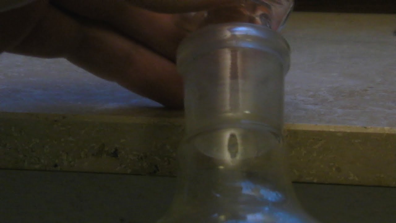 Separating a stuck glas joint