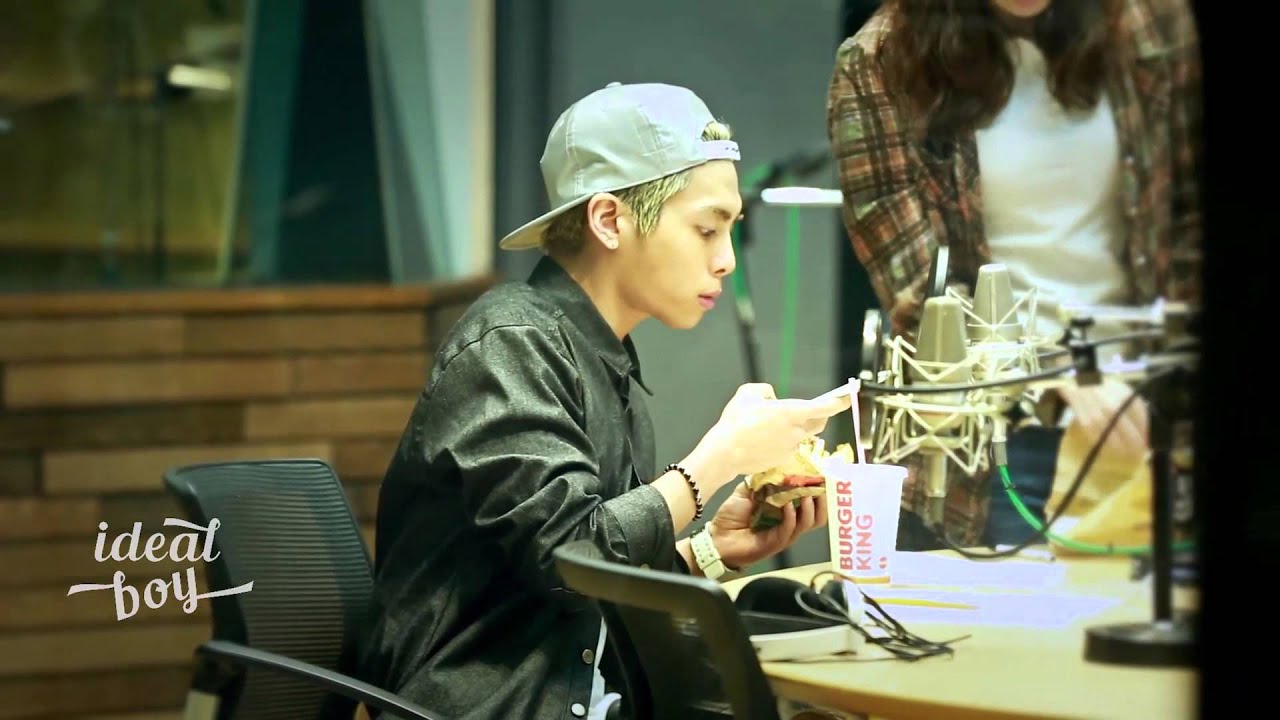 푸른 밤 종현입니다 / BLUE NIGHT / 햄버거 먹방 / eating show