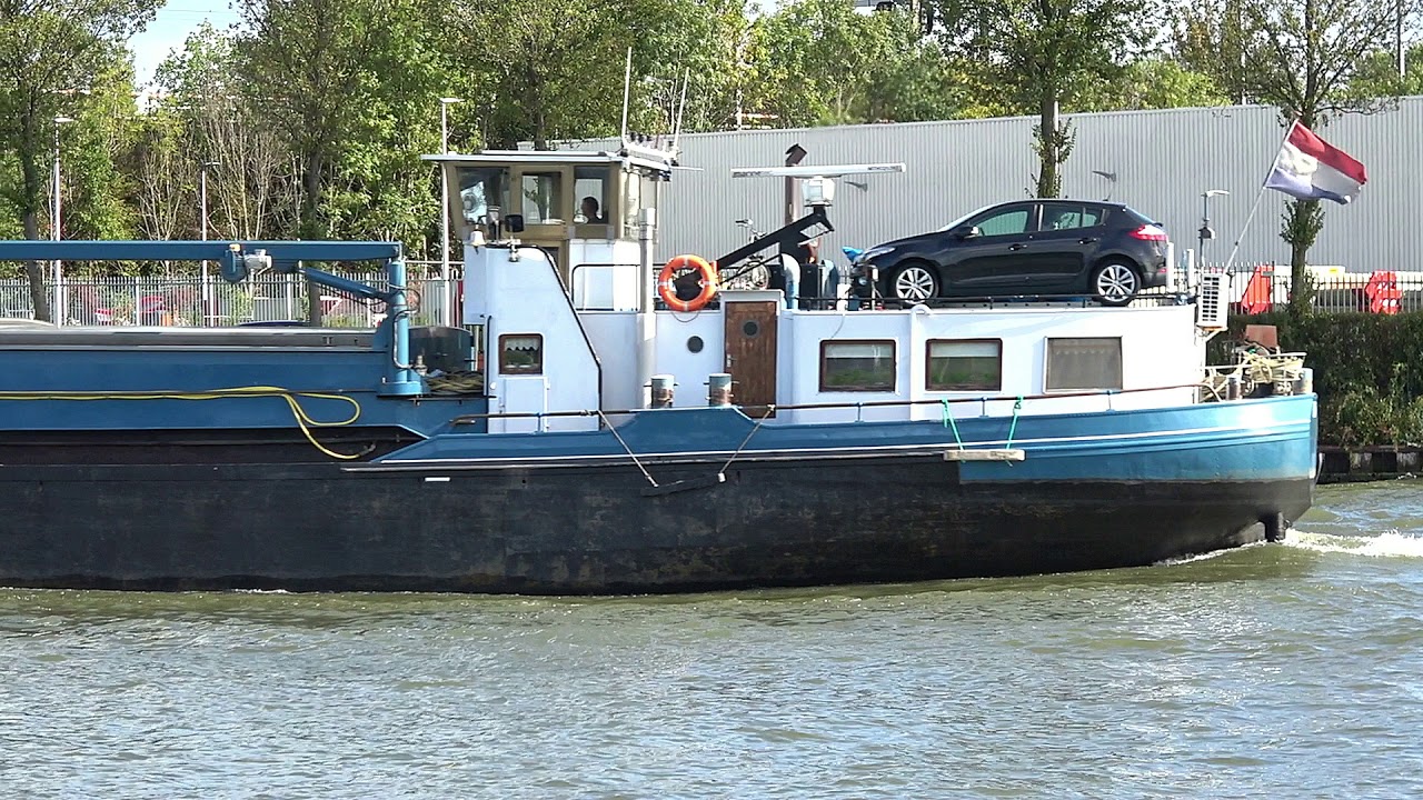 Stork Ricardo ⛴ 'FLORA' motorvrachtschip, 03340157, met een Stork Ricardo diesel ...