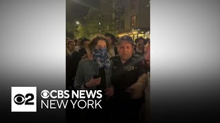 Group attacks woman outside Brooklyn synagogue