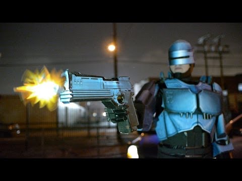 Cena do remake de Robocop tiro a tiro