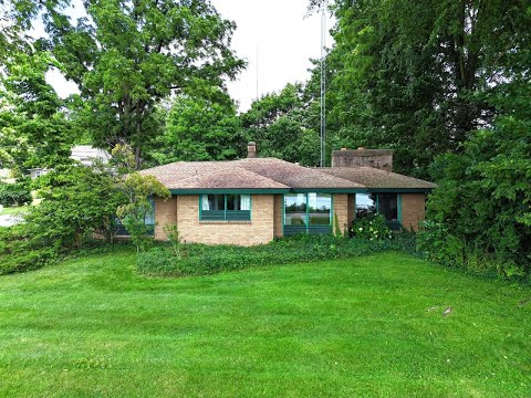 104 Water Street, Cassopolis, MI home video tour