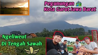 Nikmatnya Ngeliwet Di Tengah Sawah Pegunungan Garut Jawa Barat screenshot 1