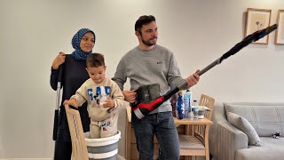 Ai̇lece Foşur Foşur Ev Temi̇zli̇ği̇ Halay Çekti̇k, Şarkilar Söyledi̇k, Ve Tabii Ki Ev Temi̇zledi̇k