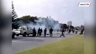 Police fire rubber bullets at student protesters in PE