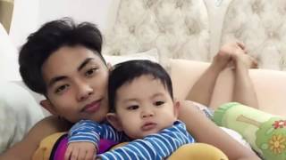 Phan Hiển chơi đùa cùng con trai khi Khánh Thi vắng nhà(tin tuc sao viet)