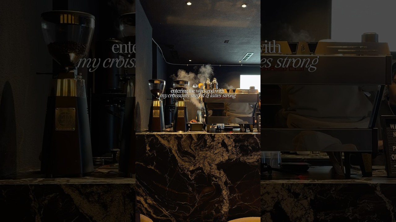 Я люблю круассаны с начинкой и крепкий латте ☕️🥐