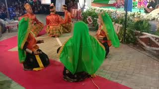 Tarian tradisional Sumbawa - Tari Kemang Tekar by SSKA (Sanggar Seni Kemban Alas)