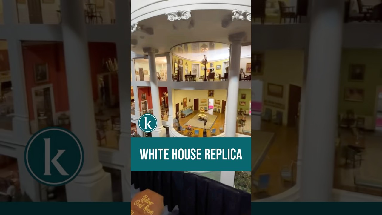 White House replica at Presidents Hall of Fame in Florida