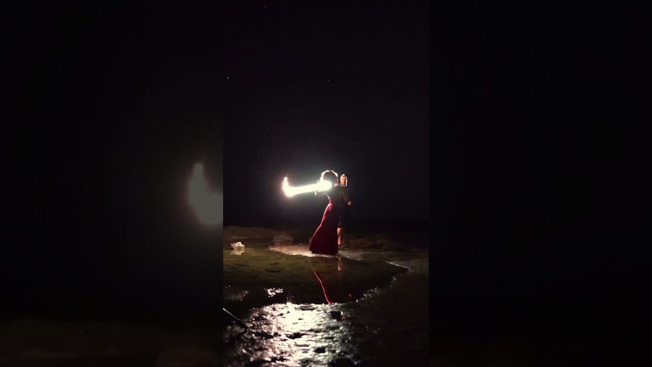 Light-Painting circle with Marzia in a stunning red dress ✨