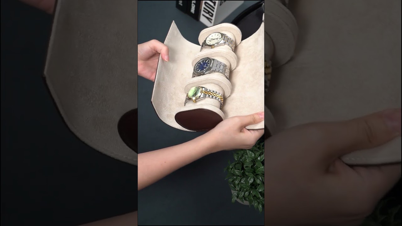 Hottest Popular Watch Box Colors It's hard not to be impressed with this fabric!