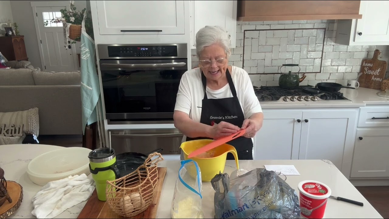 Broccoli Cornbread #jiffymuffinmix #cottagecheese