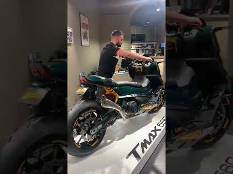 #SHORTS YAMAHA TMAX