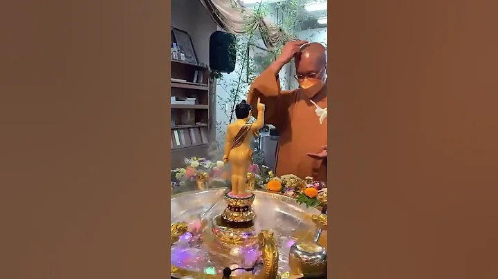 湛嚴法師浴佛 - 天天要聞