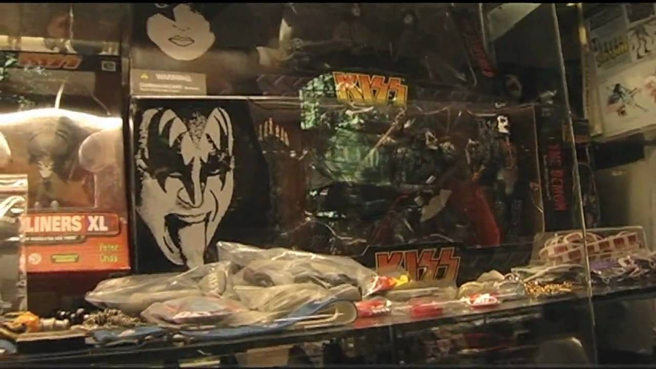 Bill Zucker's Day with the Simmons Family.. Funny