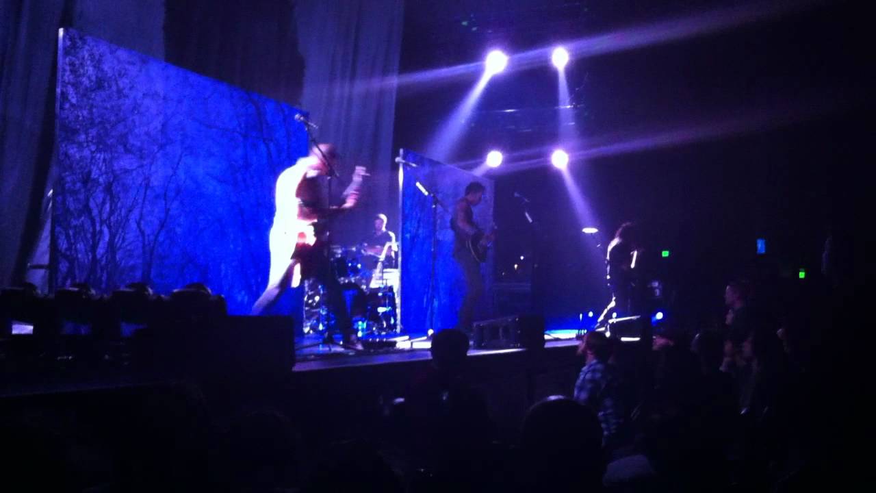 Trivium Ignition (Live at Nokia Theatre 9/25/11) YouTube