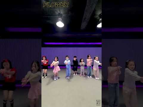 지수(JISOO) - 꽃(<strong>FLOWER</strong>) | 커버댄스 | challenge | 챌린지 | 안무 | 토요유아CLASS | 단체 #<strong>shorts</strong> [와와댄스마포본점]