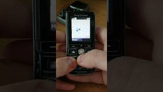 Sony Ericsson k750i Gravity Defied
