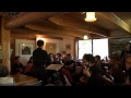 森の中の茶店で "マンドリン演奏♪"