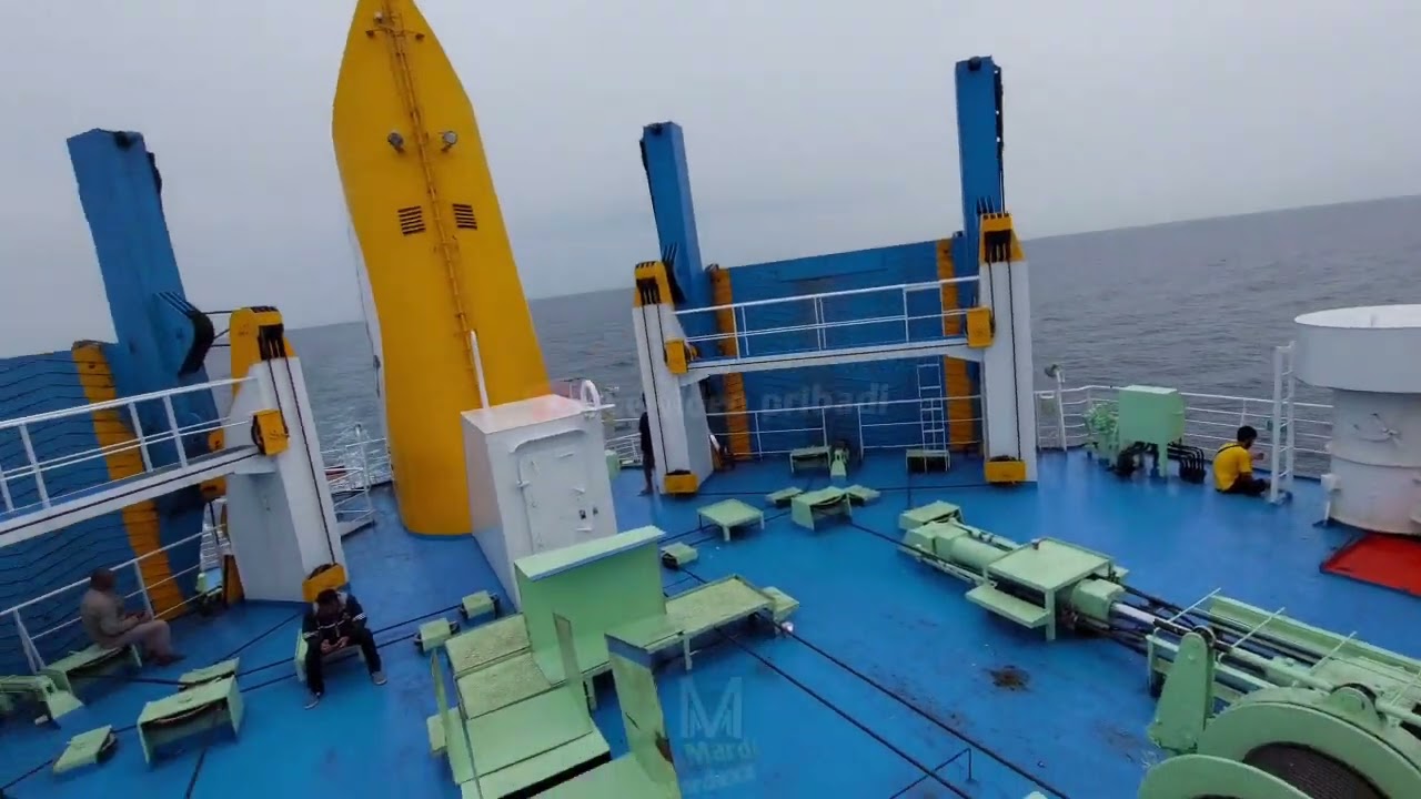 sedikit berbagi di kapal Dharma rucitra 9 mulai sebelum cek in hingga bersandar rute kumai-semarang