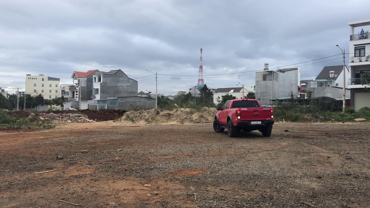Ford Ranger raptor drift test Baja mode by dr Chieu - YouTube