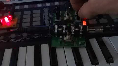 SynthRoTek 4093 Chaos NAND Handheld CV in