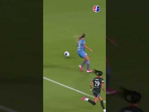 Pace, passing, perfection. Houston Dash. 🔥 #nwsl #soccer #football