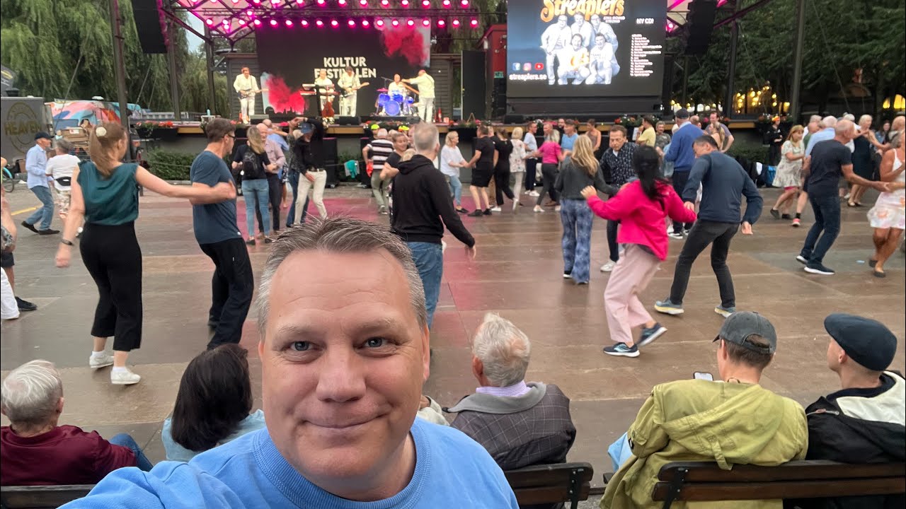 Streaplers spelar i Kungsträdgården Stockholm - ge like följ