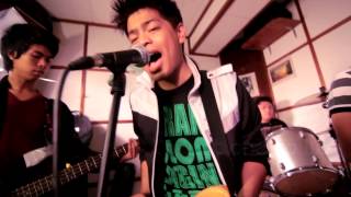 Segatron - Friendzone [Official Lyric Video]