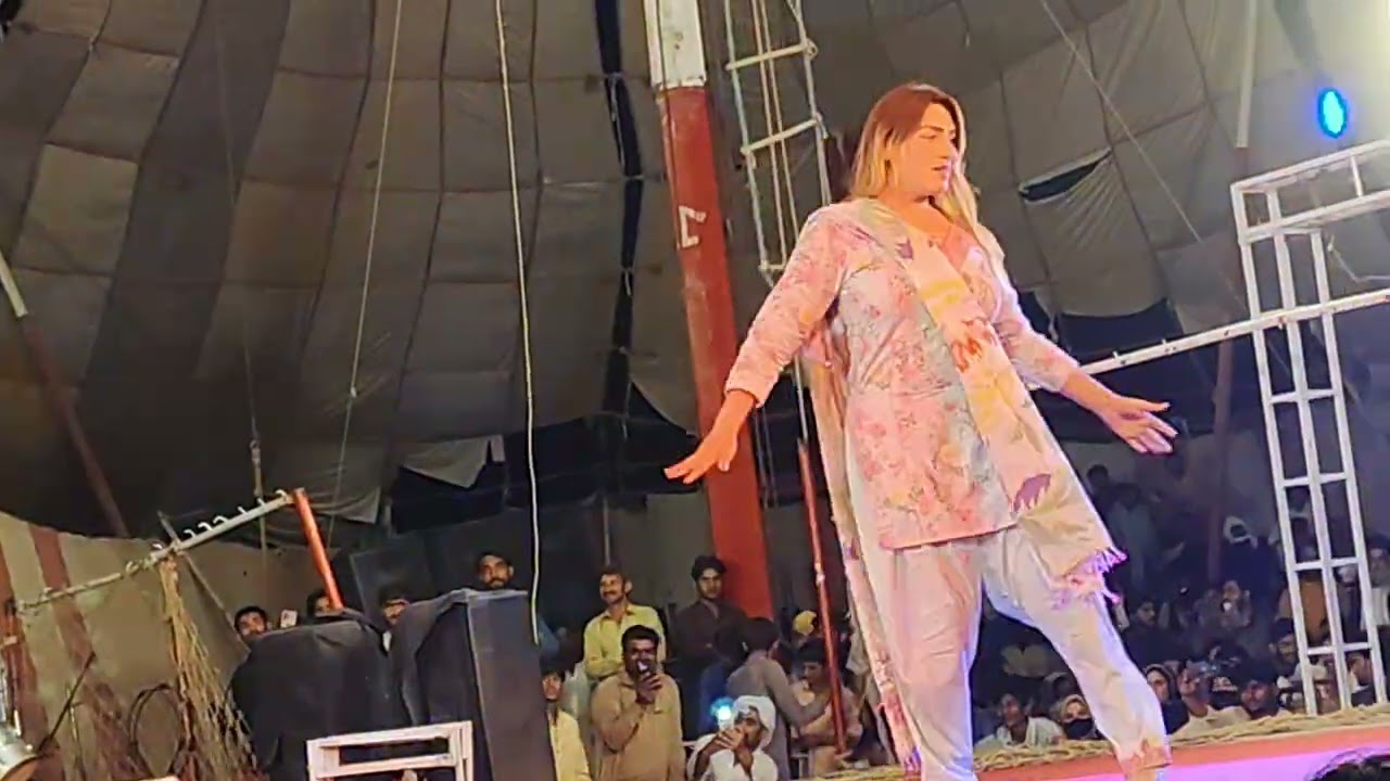 لکی رانی سروس میں جانا پردیس