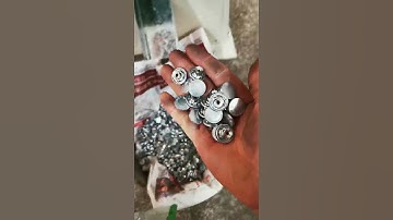 jean button assembly machine.(1)