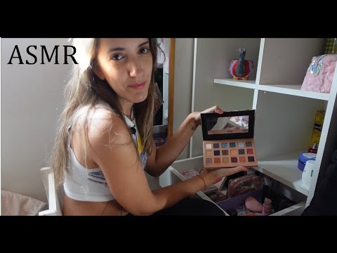 ASMR en español - Acomodando Maquillajes Lentamente en soft spoken