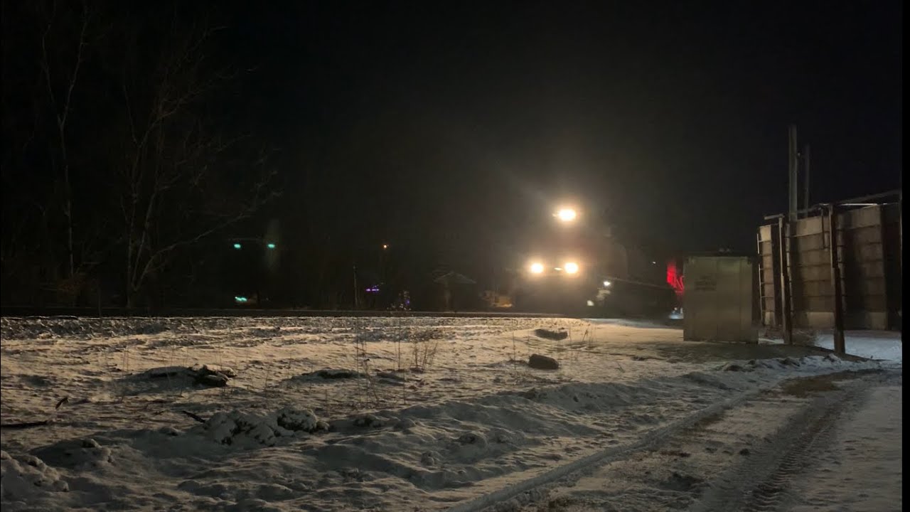 Early bird special! CN M336 cranks up the power through De Pere, Wisconsin ~ January 11th, 2026