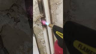 instalatie sanitara baie tevile pentru calorifer