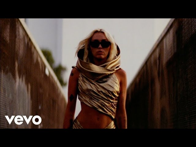 マイリー・サイラス Miley Cyrus - Golden G String (Audio) - YouTube
