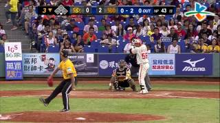 20130810 CPBL 象VS獅 3下 劉芙豪死裡逃生打出2壘安打
