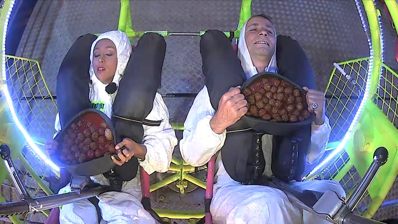 Enora MalagrÃ© et Christophe CarriÃ¨re dans l'Ice Boulette Challenge