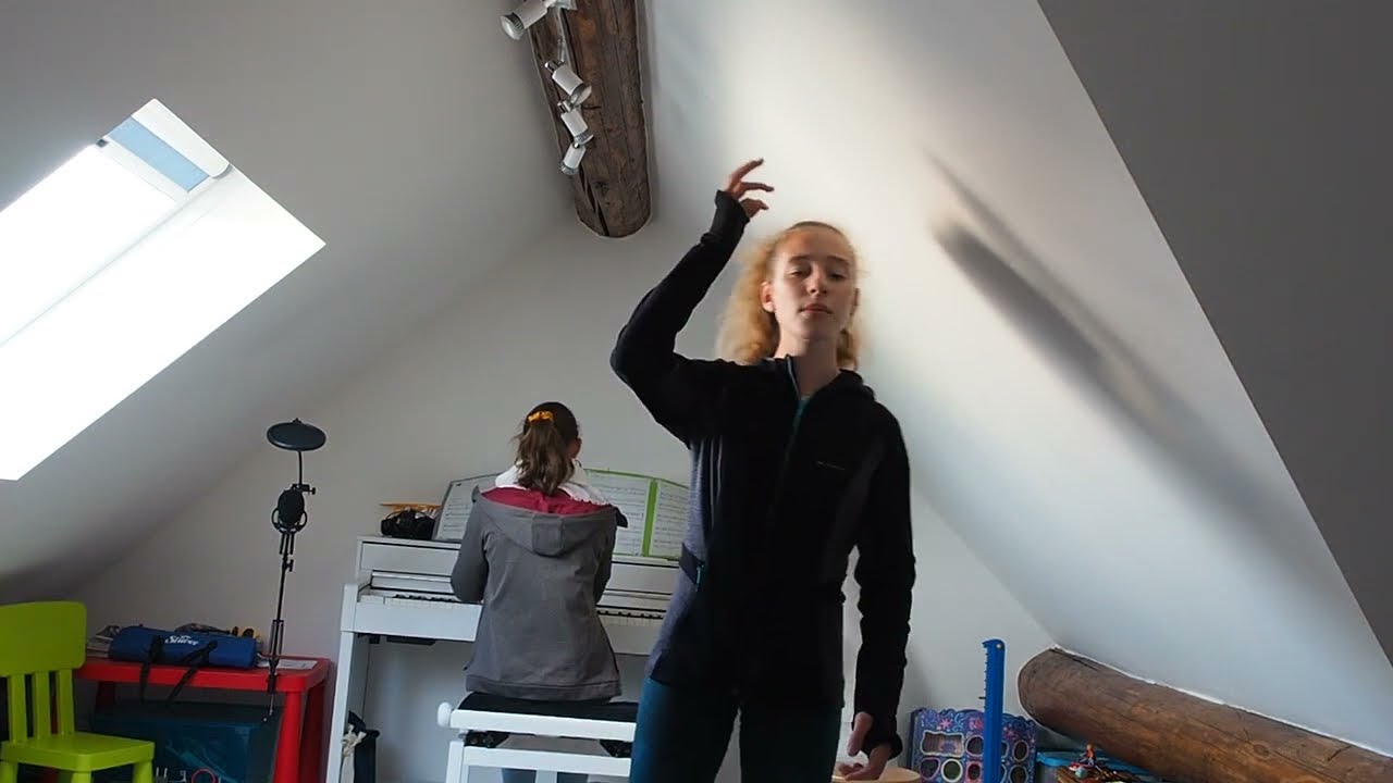 Qui Chante Et Bam Et Bam Dans La Poitrine