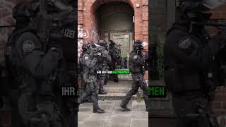 Bfe Rückgrat Der Polizei Oder Prügeltruppe?