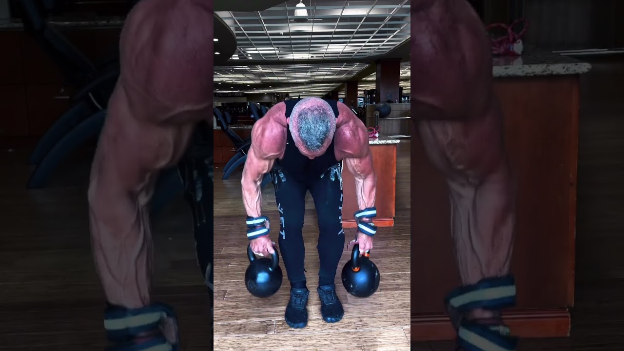 Kettle bell rows for greater range of motion meaning better contraction of the middle back