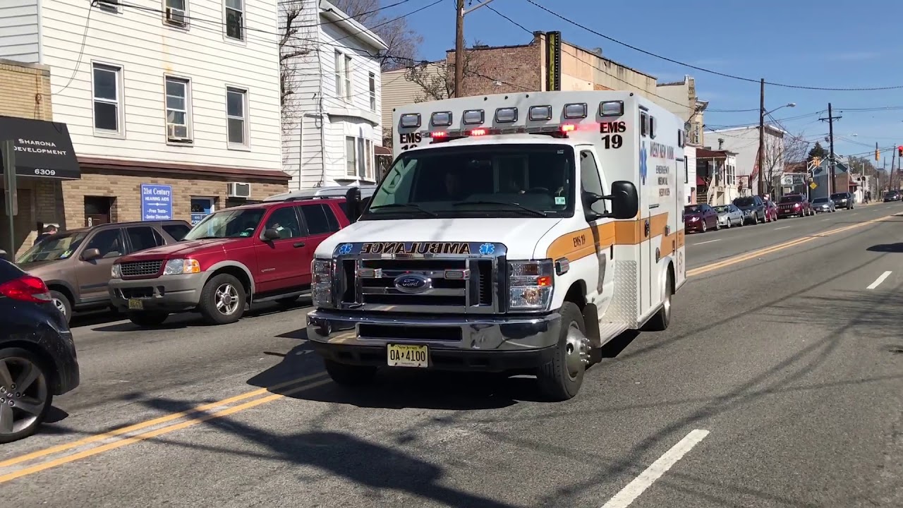 WEST NEW YORK EMS AMBULANCE RESPONDING IN NORTH BERGEN, NEW JERSEY