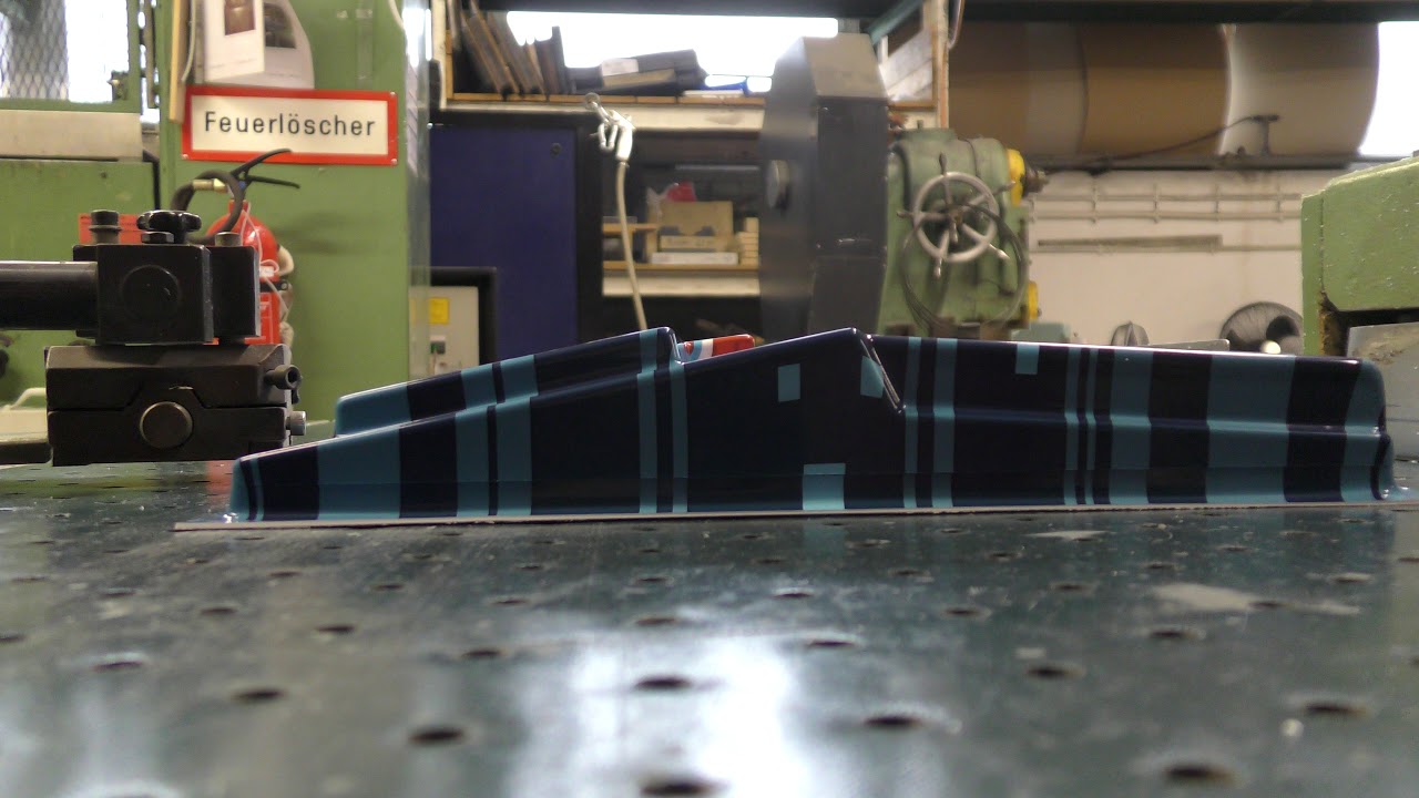 AMIGA Dustcover Production Saw make the difference