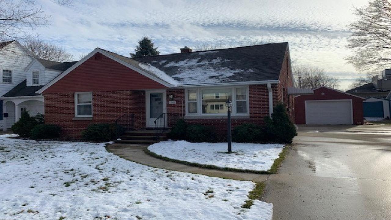 1842 PREBLE Avenue, Green Bay, WI Presented by Shane Renard.