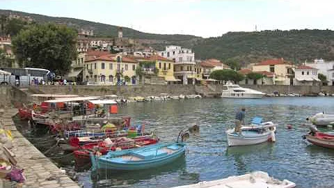 Greece 2011: 420p