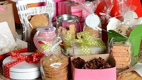 Christmas Cookies Gift Giving Ideas - Joyofbaking.com