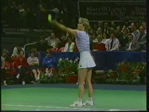 Chris Evert & Martina Navratilova's 2nd Graphite Racket match: 1984 Virginia Slims!